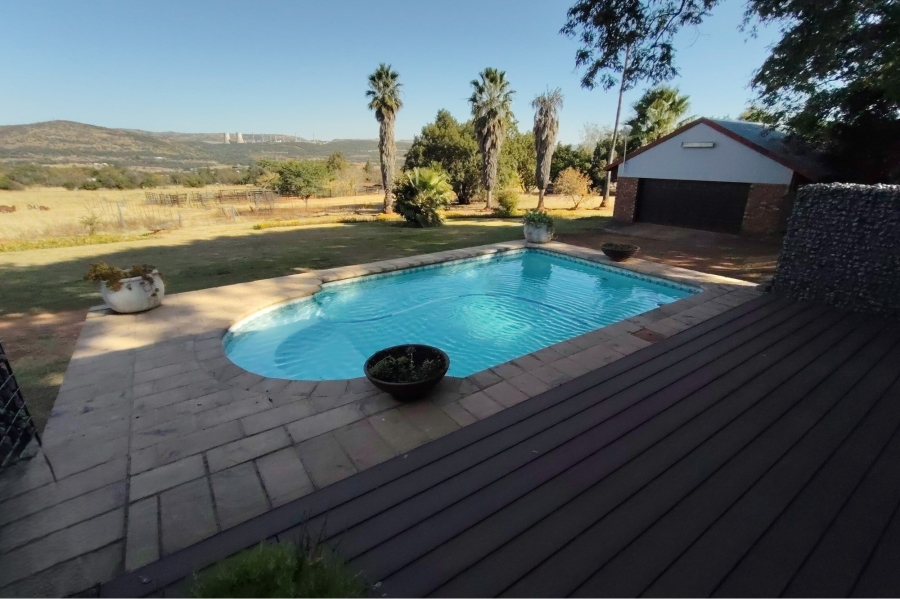 8 Bedroom Property for Sale in Broederstroom North West